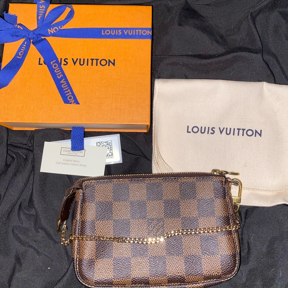 Louis Vuitton Mini Pochette Accessories